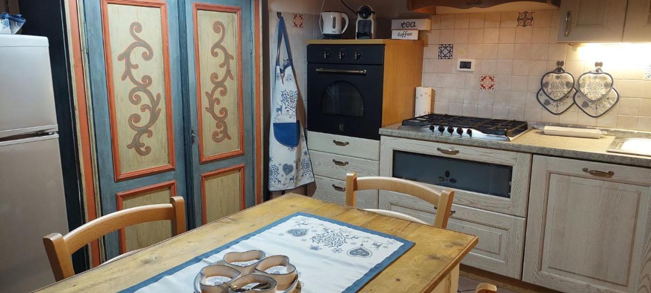 Loft Della Perpetua Di Casa Bernardi, Fuga Romantica Petfriendly Montagnaga  Bagian luar foto
