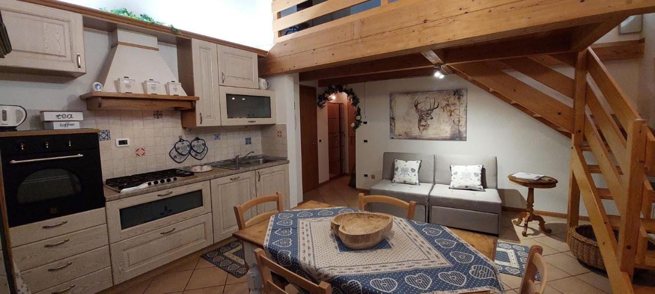 Loft Della Perpetua Di Casa Bernardi, Fuga Romantica Petfriendly Montagnaga  Bagian luar foto
