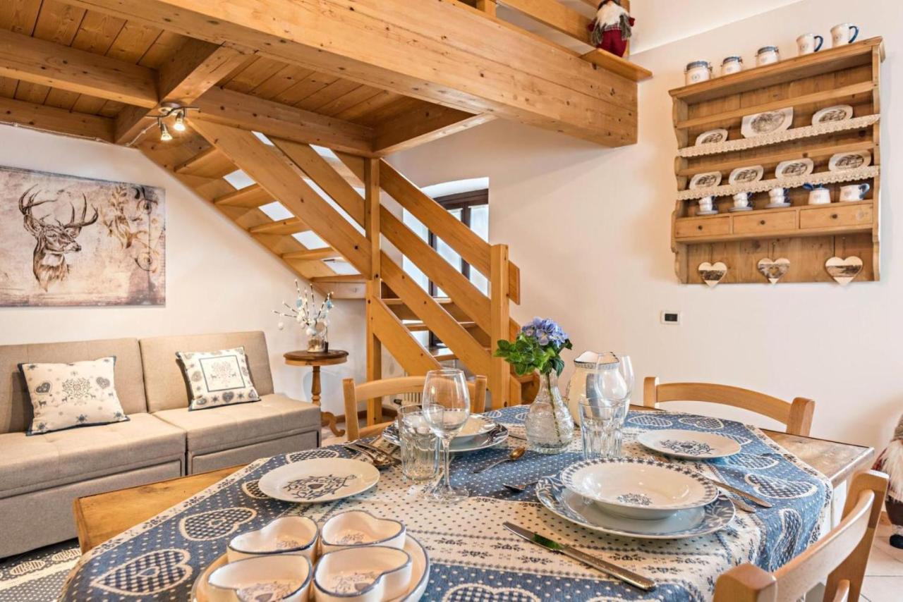 Loft Della Perpetua Di Casa Bernardi, Fuga Romantica Petfriendly Montagnaga  Bagian luar foto