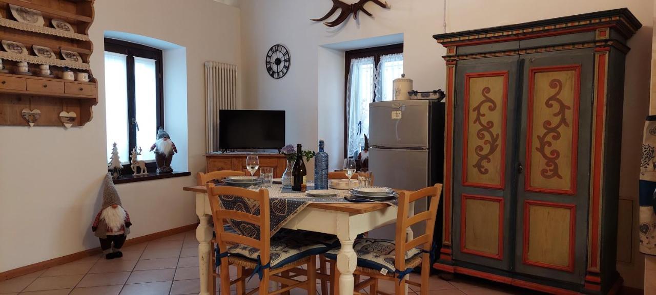 Loft Della Perpetua Di Casa Bernardi, Fuga Romantica Petfriendly Montagnaga  Bagian luar foto