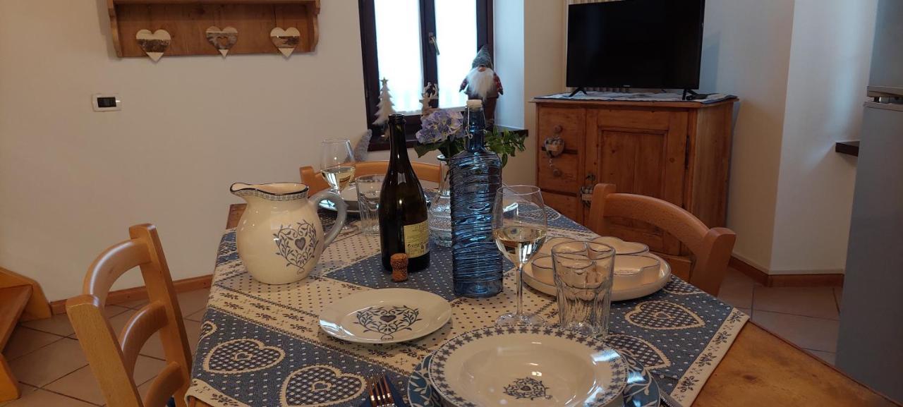 Loft Della Perpetua Di Casa Bernardi, Fuga Romantica Petfriendly Montagnaga  Bagian luar foto