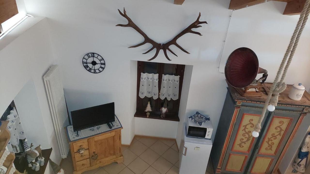 Loft Della Perpetua Di Casa Bernardi, Fuga Romantica Petfriendly Montagnaga  Bagian luar foto
