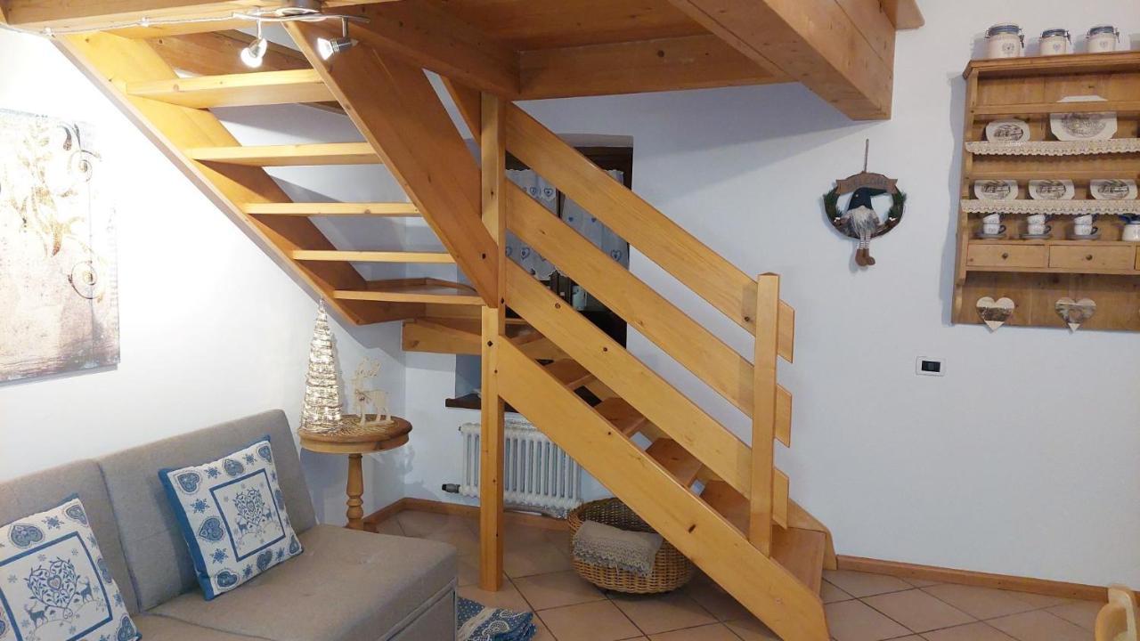 Loft Della Perpetua Di Casa Bernardi, Fuga Romantica Petfriendly Montagnaga  Bagian luar foto